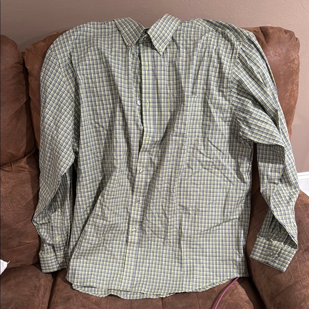 Van Heusen Men's Green Plaid Dress Shirt